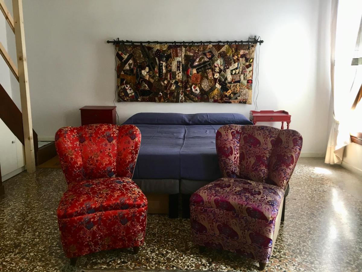 Residenza Emilia Apartment Venesia Bagian luar foto